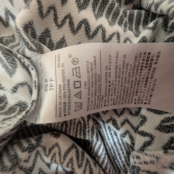 Old Navy Black & White Abstract Print Sleeveless Sunmer Dress - XS Petite - Picture 5 of 6